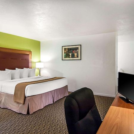 Quality Inn & Suites At Coos Bay Норт-Бенд Экстерьер фото