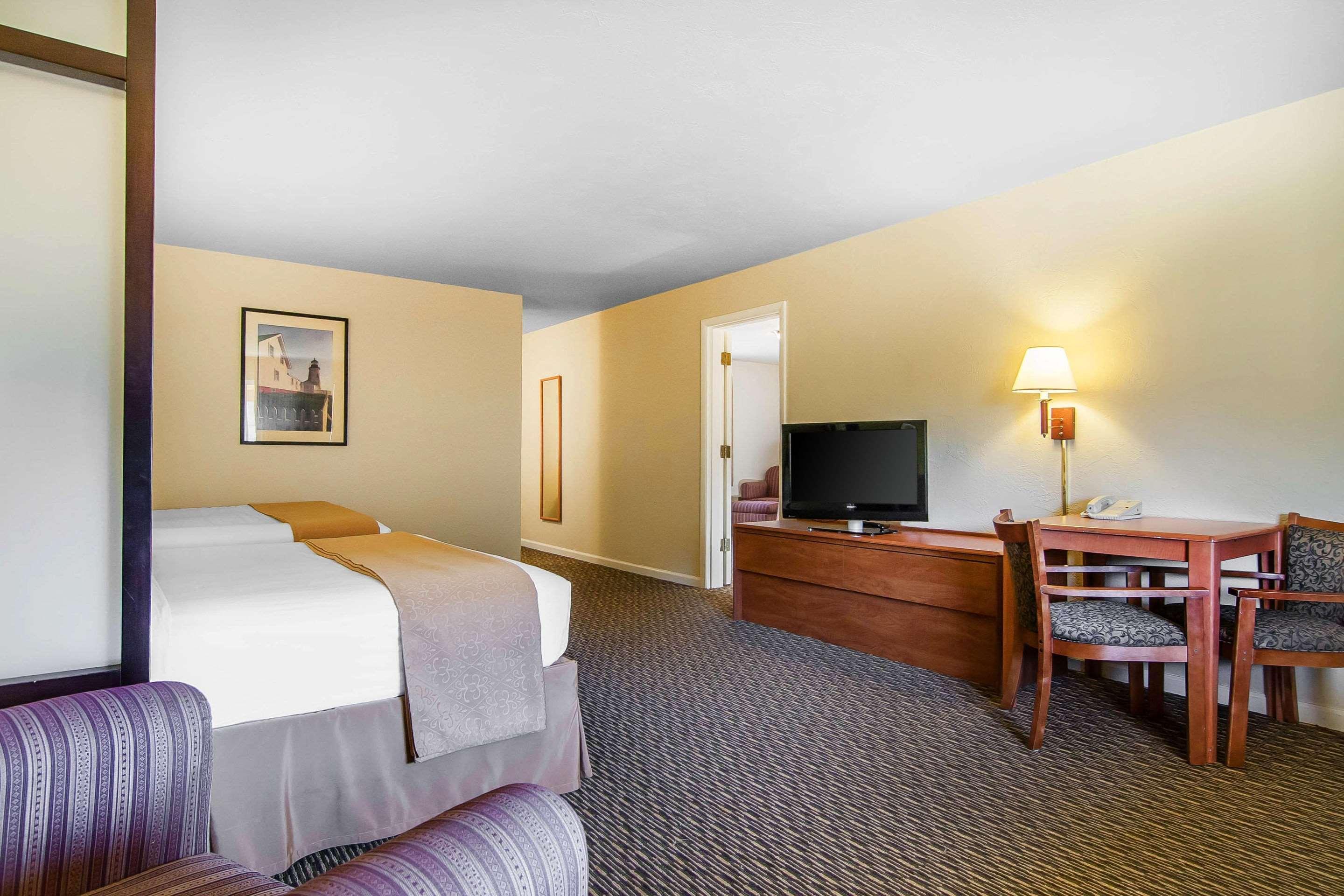 Quality Inn & Suites At Coos Bay Норт-Бенд Экстерьер фото