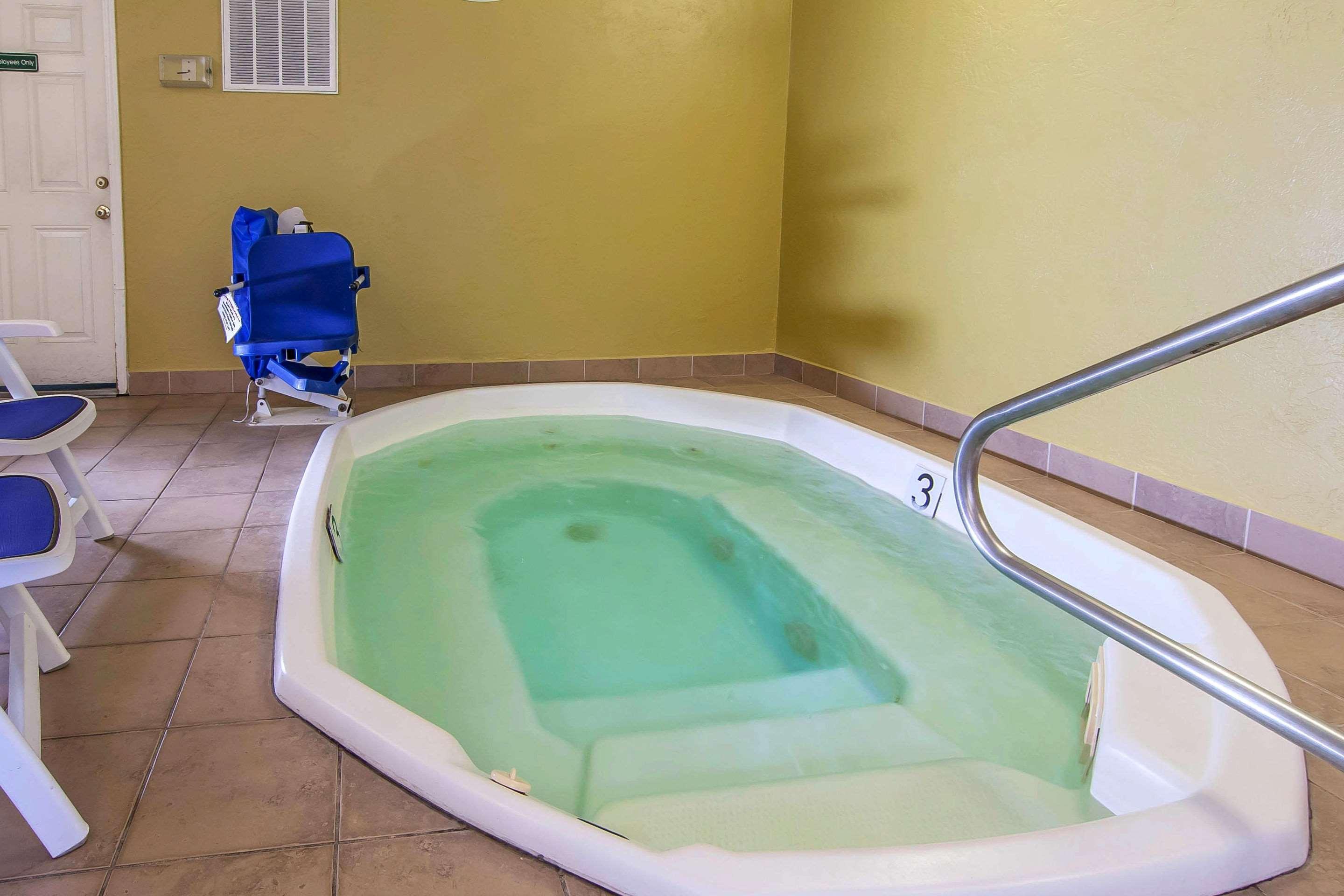 Quality Inn & Suites At Coos Bay Норт-Бенд Экстерьер фото