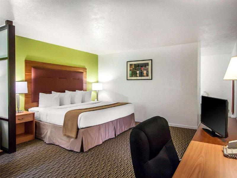 Quality Inn & Suites At Coos Bay Норт-Бенд Экстерьер фото